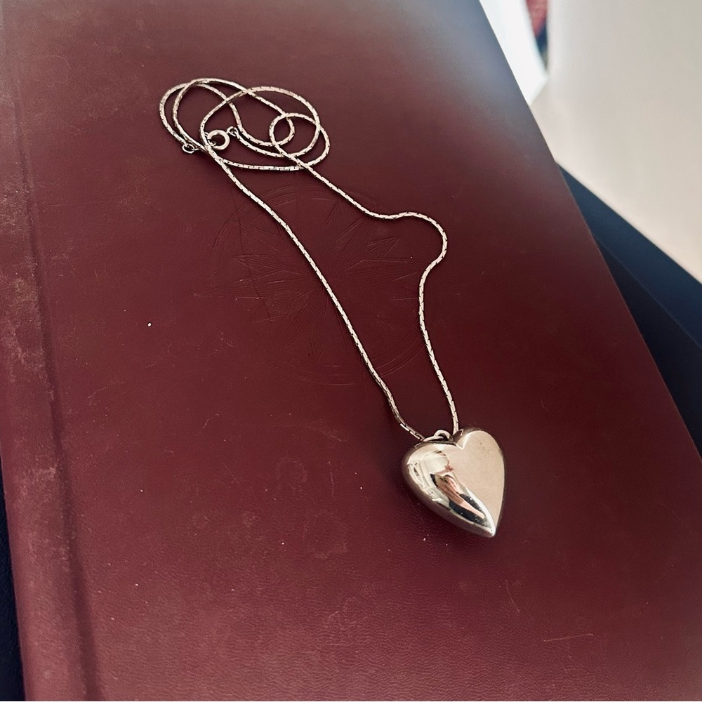 1.25” Bubble Heart Silver-Tone Pendant & Long 22” Chain Necklace - Picture 4 of 12